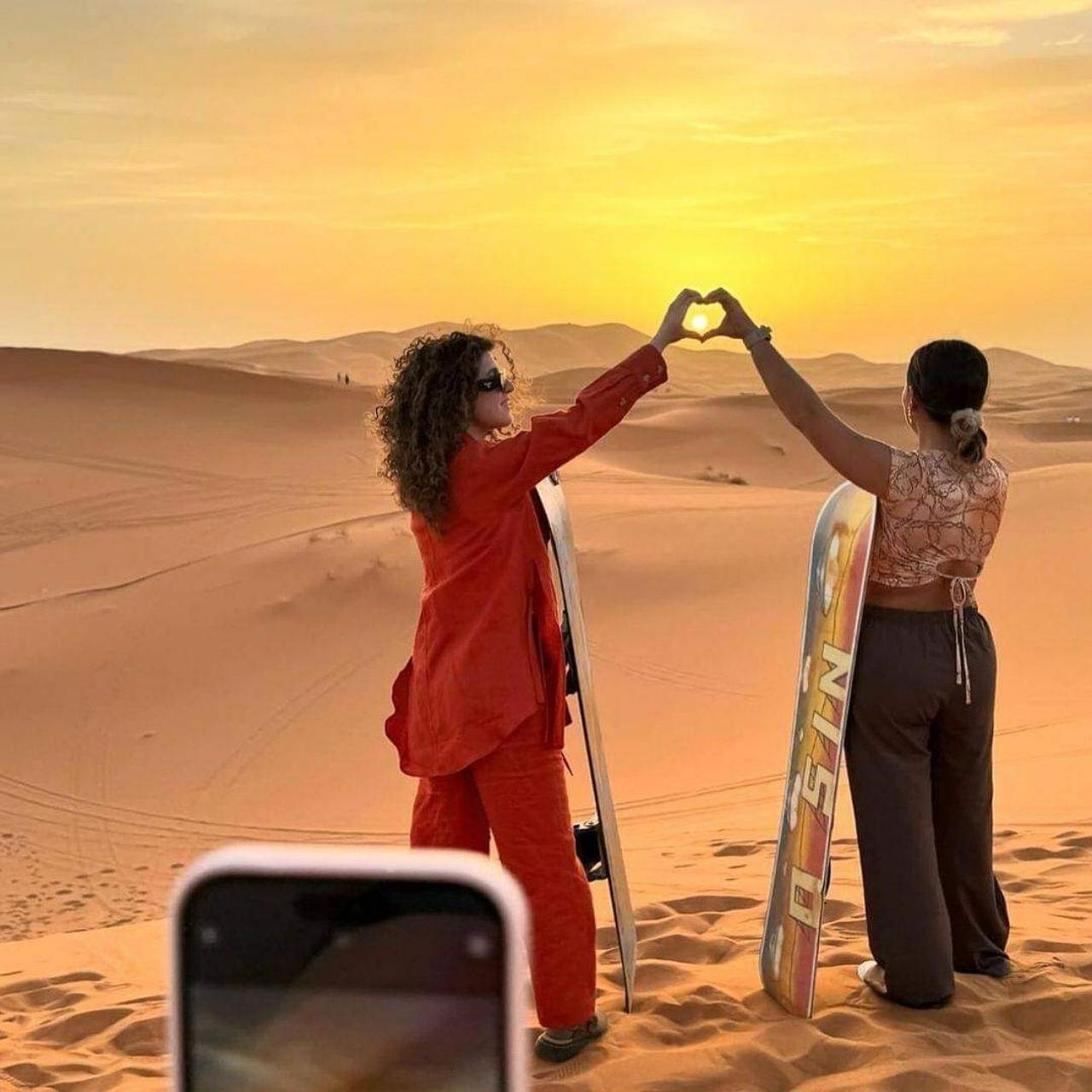 Merzouga Family Camp 외부 사진